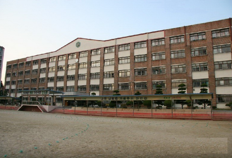 행남초화장실개보수공사중석면철거및처리(운반포함)